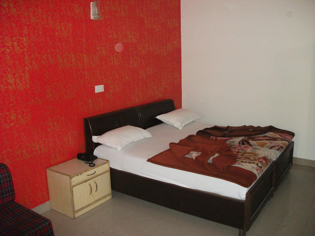 Hotel Shalimar Nové Dillí Pokoj fotografie